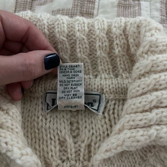 Vintage LL Bean Wool Cardigan - Picture 4 of 8